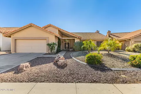 1147 W Newport Beach Dr, Gilbert, AZ 85233