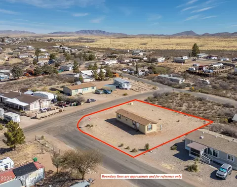 1498 N Saddleback Cir, Tombstone, AZ 85638