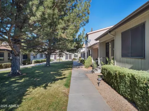 352 Rim Rock Cir #2, Prescott, AZ 86303