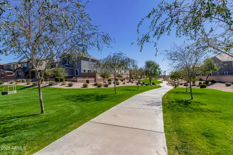 Exterior - 232 N 56th Pl, Mesa, AZ 85205 photo 9 of 10