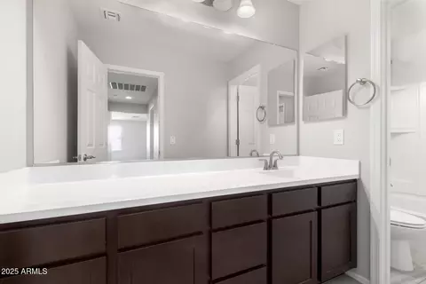 Bath - 232 N 56th Pl, Mesa, AZ 85205 photo 3 of 4