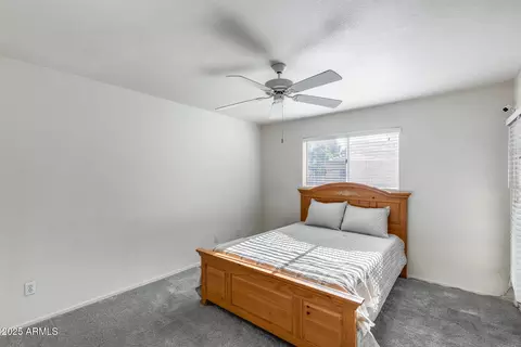 Bedroom - 1880 E Morten Ave #121, Phoenix, AZ 85020 photo 3 of 4