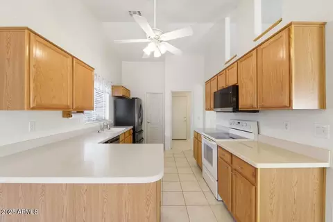Kitchen - 7947 E Des Moines St, Mesa, AZ 85207 photo 2 of 2