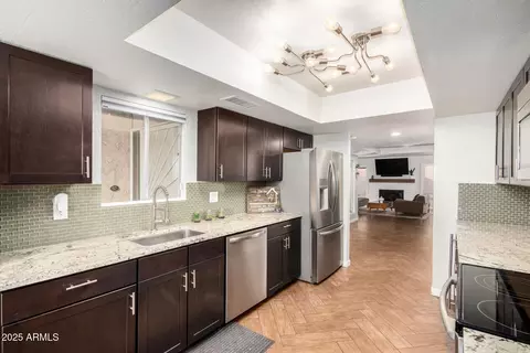5541 N 5th Ln, Phoenix, AZ 85013 photo 16