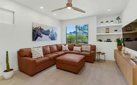 20801 N 90th Pl #121, Scottsdale, AZ 85255