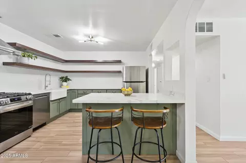 Kitchen - 6146 N 18th Ave, Phoenix, AZ 85015 photo 1 of 3