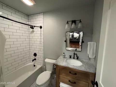 Bath - 1675 E Appalachian Rd, Flagstaff, AZ 86004 photo 3 of 3