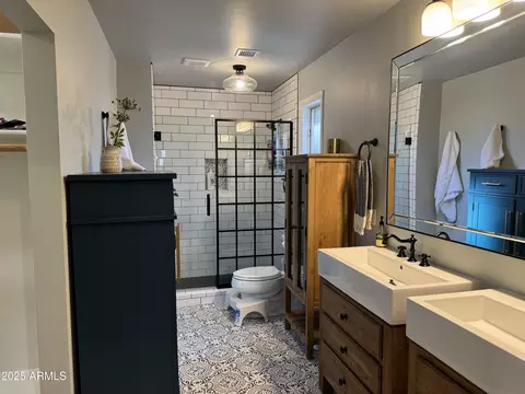 Bath - 1675 E Appalachian Rd, Flagstaff, AZ 86004 photo 1 of 3
