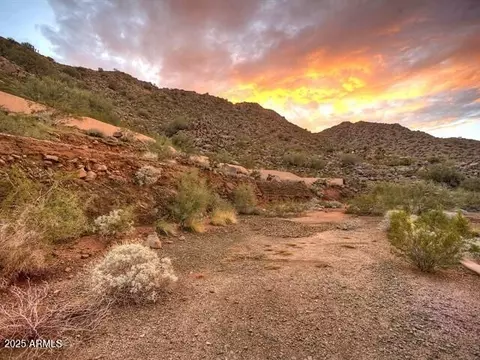 5240 N 61st St #3, Paradise Valley, AZ 85253