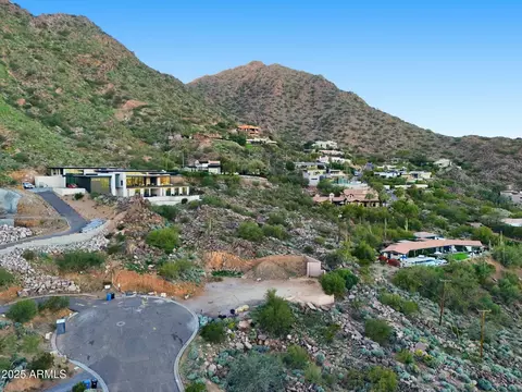 5240 N 61st St #3, Paradise Valley, AZ 85253