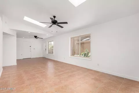 Living - 4546 E Renee Dr, Phoenix, AZ 85050 photo 1 of 2