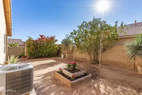 4545 E Woodland Dr, Phoenix, AZ 85048