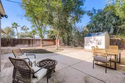 Exterior - 2210 E Cambridge Ave, Phoenix, AZ 85006 photo 2 of 9