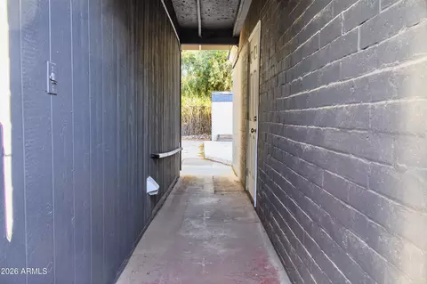 Entry Way - 2210 E Cambridge Ave, Phoenix, AZ 85006 photo 3 of 3