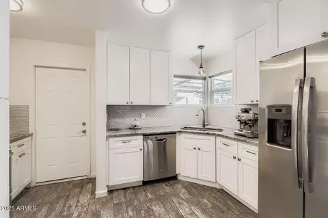 Kitchen - 2210 E Cambridge Ave, Phoenix, AZ 85006 photo 2 of 5