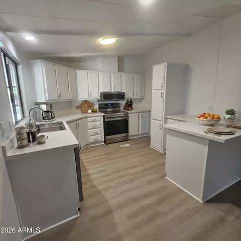 18028 N 3rd Pl N, Phoenix, AZ 85022 photo 12