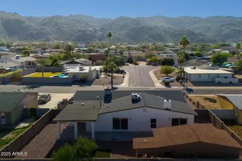 View/Area - 1802 E Ardmore Dr, Phoenix, AZ 85042 photo 2 of 6