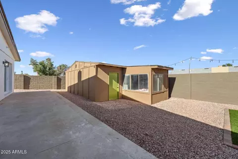 Exterior - 1802 E Ardmore Dr, Phoenix, AZ 85042 photo 1 of 7