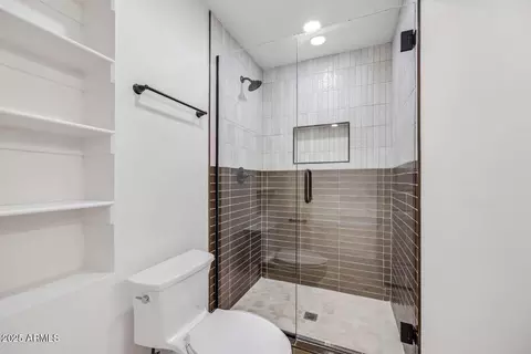 Bath - 1802 E Ardmore Dr, Phoenix, AZ 85042 photo 5 of 5