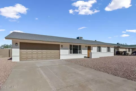 Exterior - 1802 E Ardmore Dr, Phoenix, AZ 85042 photo 5 of 7