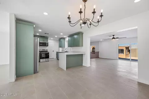 Dining - 1802 E Ardmore Dr, Phoenix, AZ 85042 photo 1 of 3