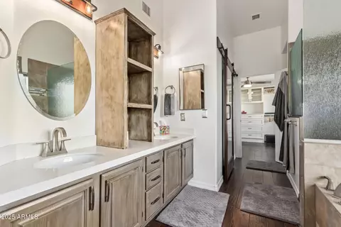 Bath - 1858 W Leah Ln, Gilbert, AZ 85233 photo 1 of 3