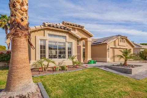 Exterior - 1858 W Leah Ln, Gilbert, AZ 85233 photo 2 of 7