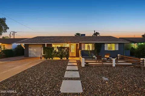8113 E Oak St, Scottsdale, AZ 85257