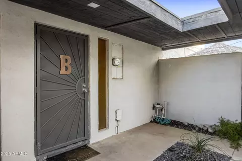 8576 E Indian School Rd UNIT B, Scottsdale, AZ 85251
