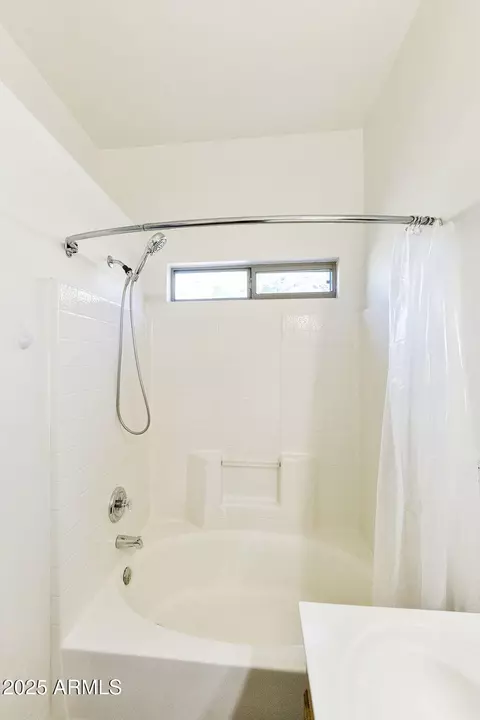 Bath - 8824 E Fairbrook St, Mesa, AZ 85207 photo 2 of 6
