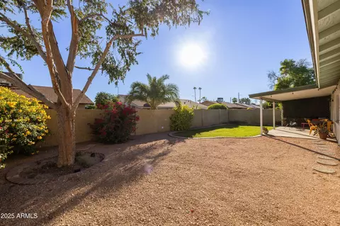 Exterior - 831 E Divot Dr, Tempe, AZ 85283 photo 11 of 13