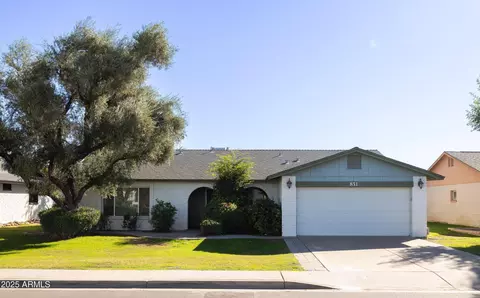 Exterior - 831 E Divot Dr, Tempe, AZ 85283 photo 1 of 13