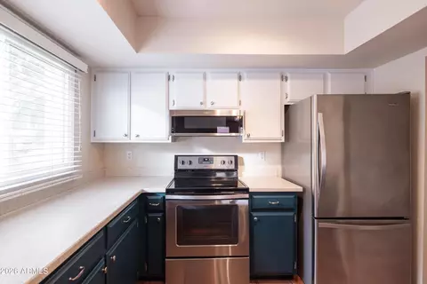 Kitchen - 831 E Divot Dr, Tempe, AZ 85283 photo 2 of 6
