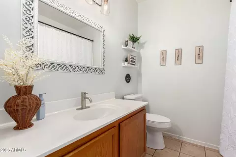 Bath - 1909 S 80th Ave, Phoenix, AZ 85043 photo 2 of 2
