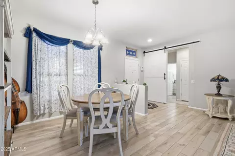18180 N Shimmer Ln, Surprise, AZ 85374