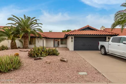 Exterior - 4414 E Le Marche Ave, Phoenix, AZ 85032 photo 3 of 9