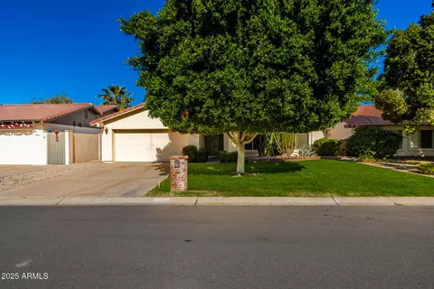 Exterior - 938 E Driftwood Dr, Tempe, AZ 85283 photo 2 of 14