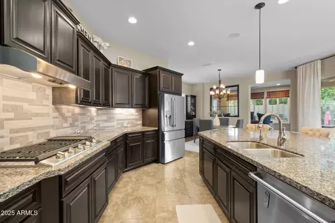 Kitchen - 3781 E Chestnut Ln, Gilbert, AZ 85298 photo 3 of 4