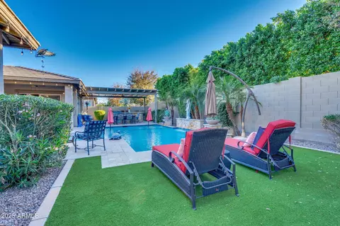 Exterior - 3781 E Chestnut Ln, Gilbert, AZ 85298 photo 8 of 16
