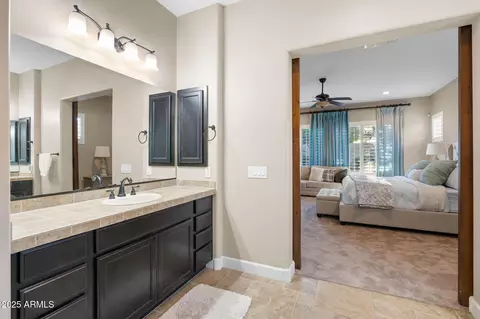 Bath - 3781 E Chestnut Ln, Gilbert, AZ 85298 photo 5 of 6