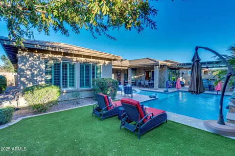 Exterior - 3781 E Chestnut Ln, Gilbert, AZ 85298 photo 4 of 16