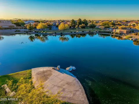 View/Area - 3781 E Chestnut Ln, Gilbert, AZ 85298 photo 10 of 12