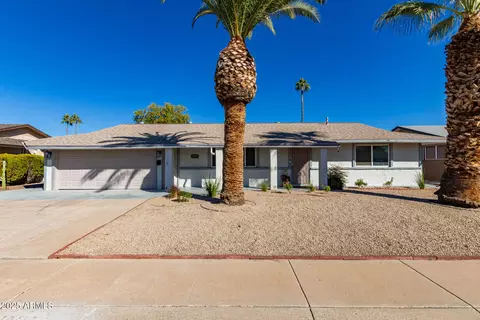 10452 W Meade Dr, Sun City, AZ 85351