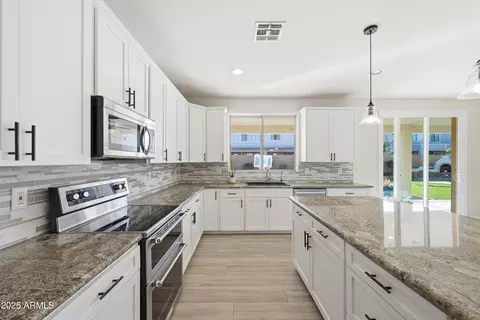 Kitchen - 331 E Phelps St, Gilbert, AZ 85295 photo 3 of 3