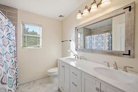 Bath - 331 E Phelps St, Gilbert, AZ 85295 photo 4 of 4
