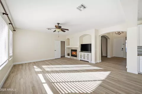 Living - 331 E Phelps St, Gilbert, AZ 85295 photo 3 of 4