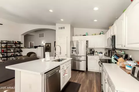 Kitchen - 10447 E Diamond Ave, Mesa, AZ 85208 photo 3 of 3