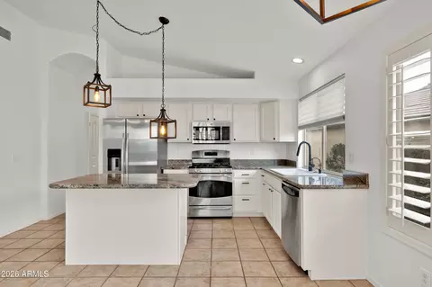 Kitchen - 4519 E Lone Cactus Dr, Phoenix, AZ 85050 photo 1 of 5