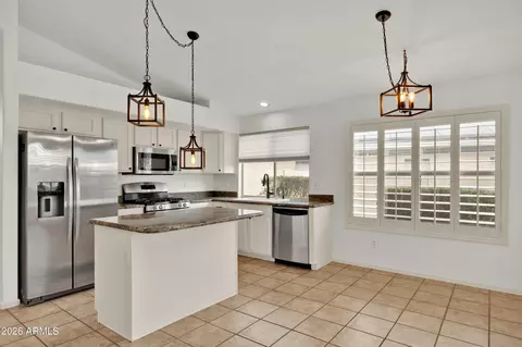 Kitchen - 4519 E Lone Cactus Dr, Phoenix, AZ 85050 photo 4 of 5
