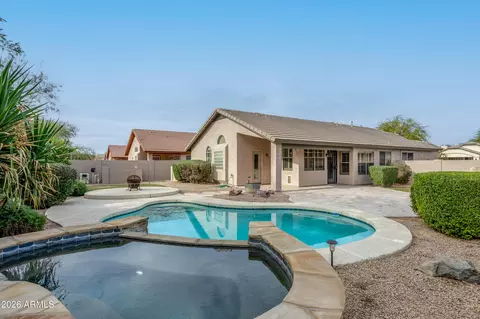 4519 E Lone Cactus Dr, Phoenix, AZ 85050
